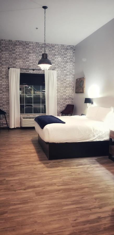 Waterfront Hotel Прейри дю Чиен Екстериор снимка